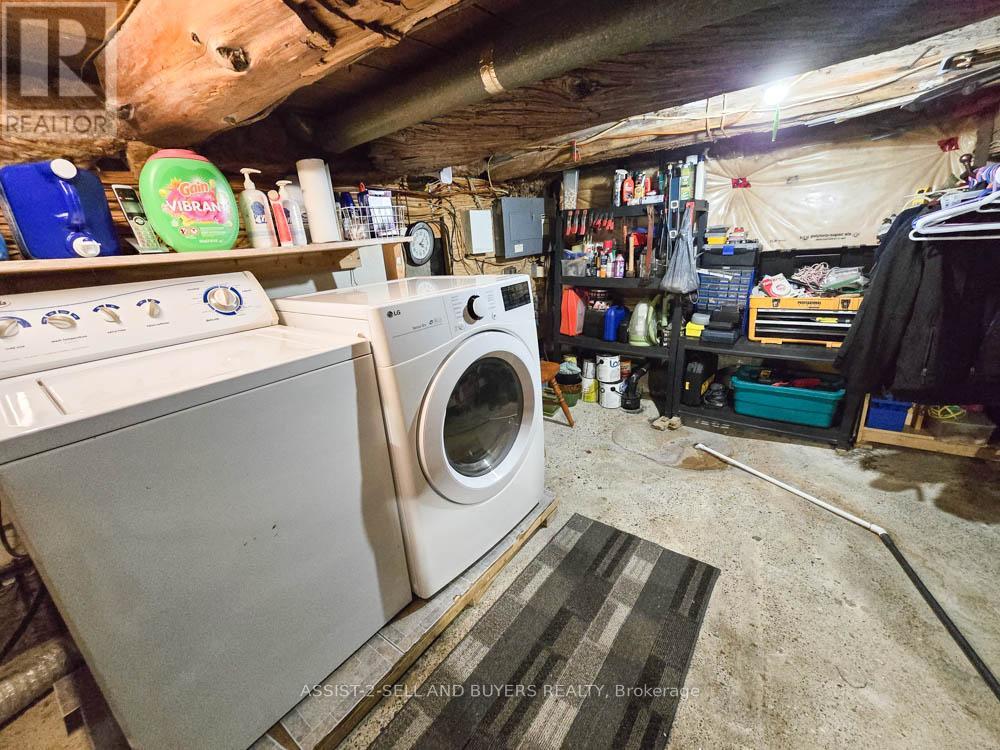 Photo 16 of 23 Monroe Avenue, Cornwall ON