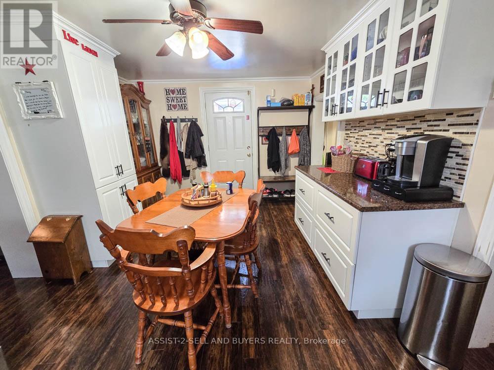 Photo 6 of 23 Monroe Avenue, Cornwall ON