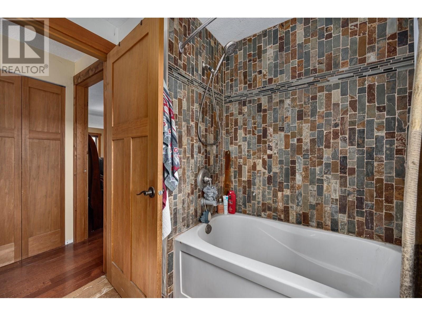 5929 BEECH Road, Merritt