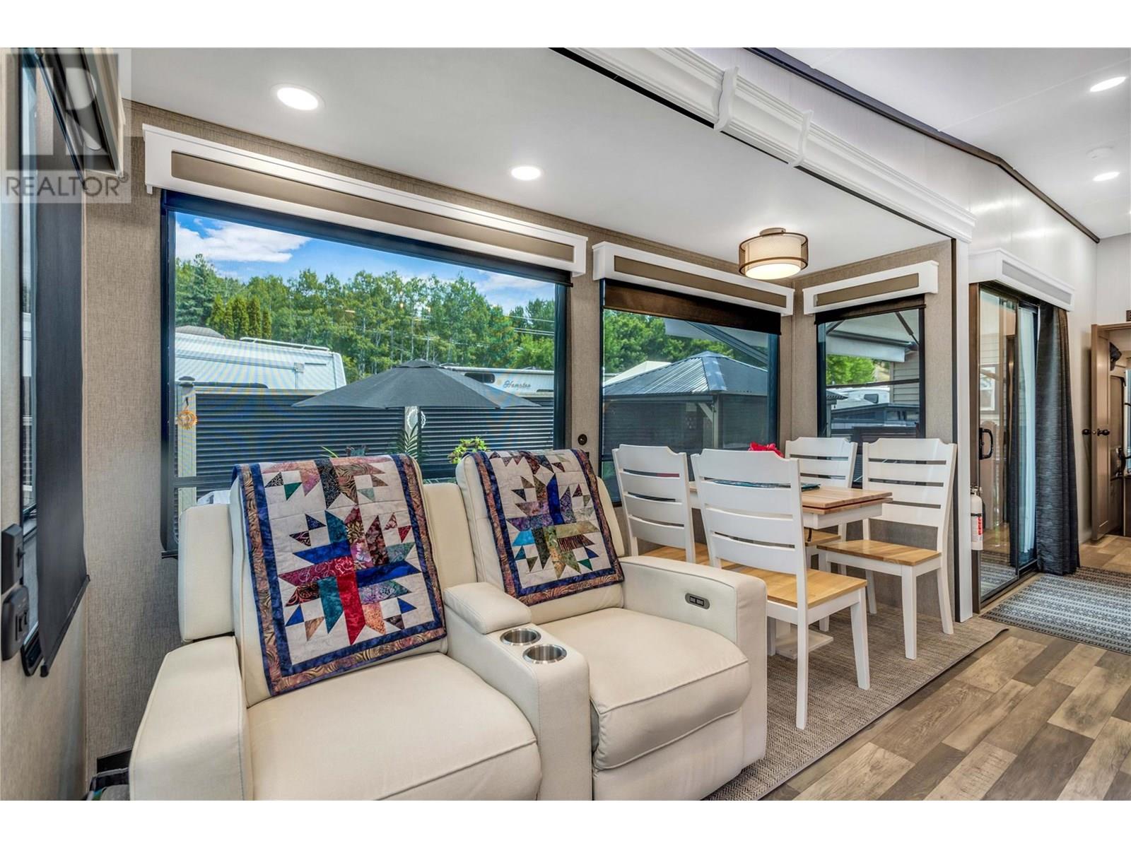 396 415 Commonwealth Road, Lake Country