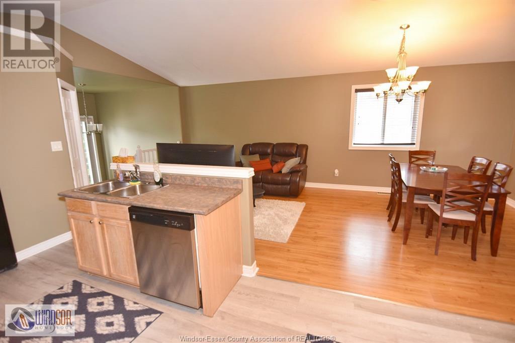 Photo 17 of 1144 Settlers, Windsor ON