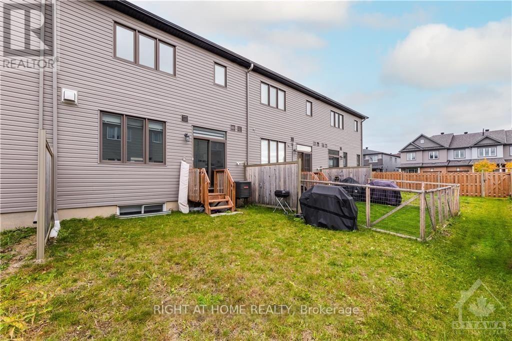 Photo 12 of 116 Vendome Street, Ottawa ON