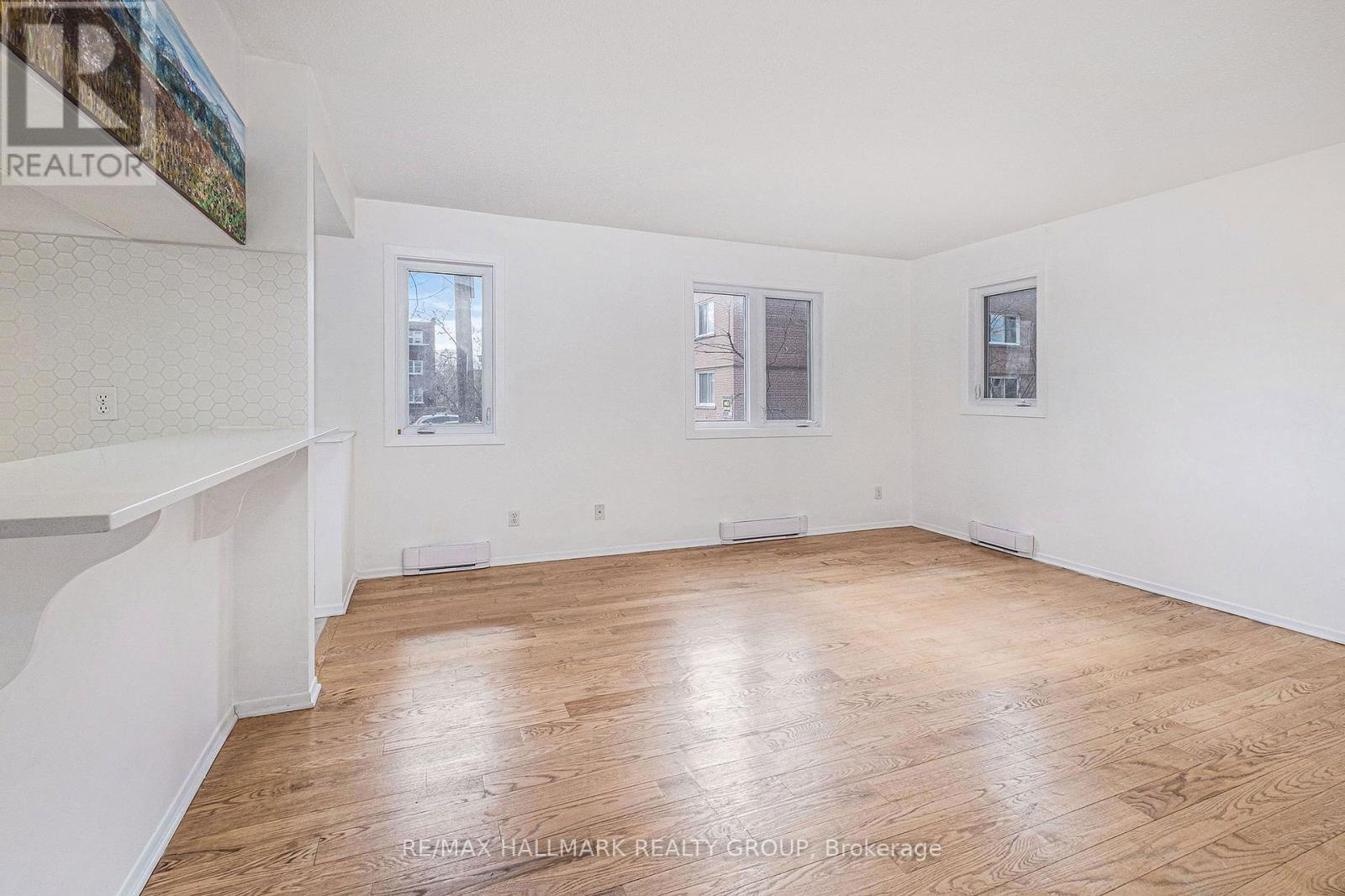 Photo 15 of 16 1204 Shillington Avenue, Ottawa ON