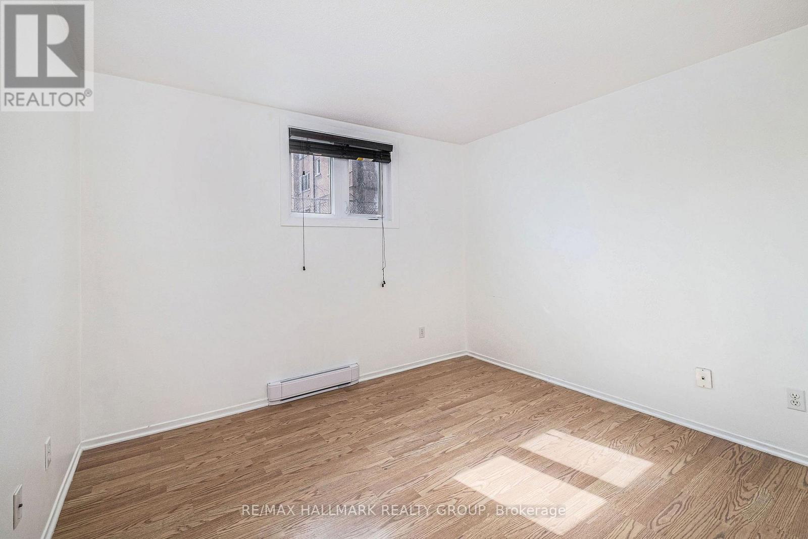 Photo 11 of 16 1204 Shillington Avenue, Ottawa ON