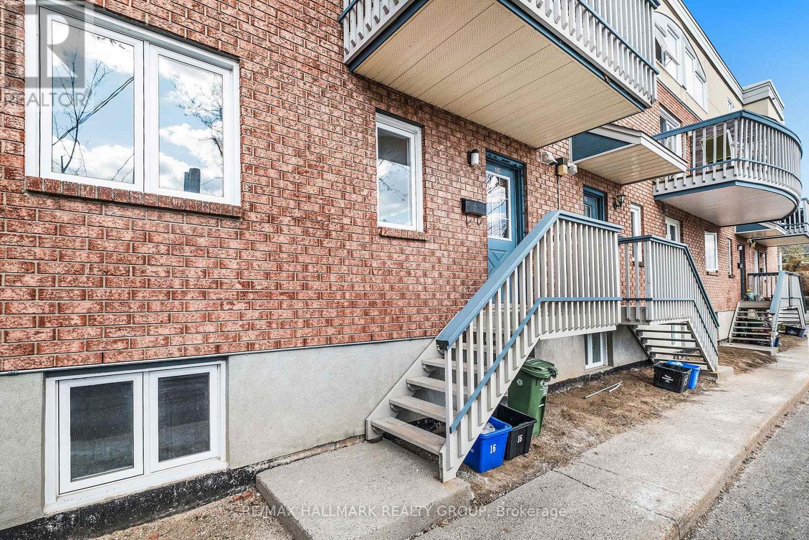 Photo 12 of 16 1204 Shillington Avenue, Ottawa ON
