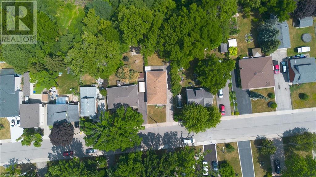Photo 40 of 323 Hixon Road, Hamilton ON