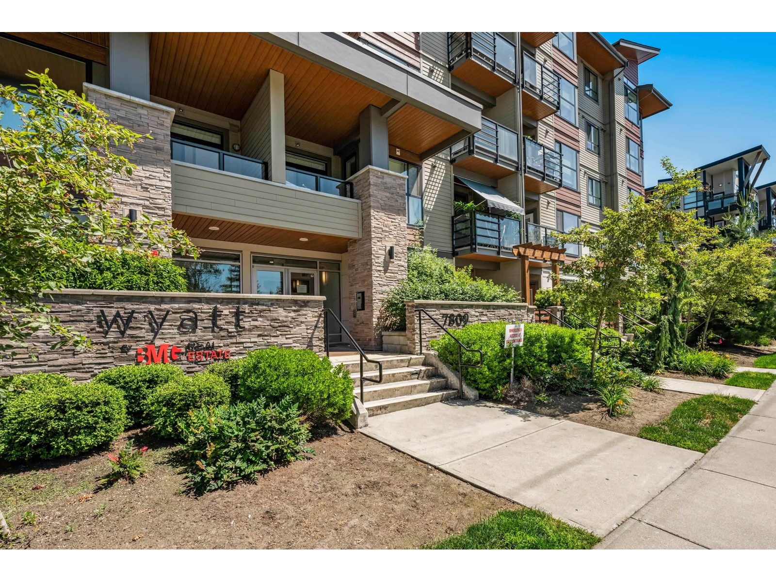 Photo 2 of 510 7809 209 Street, Langley BC