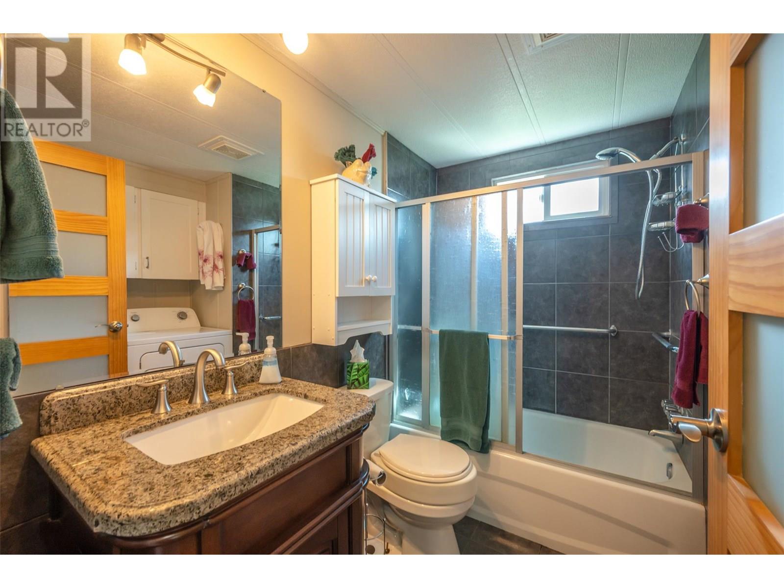 308 321 YORKTON Avenue, Penticton
