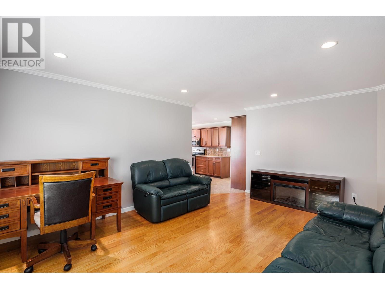 Photo 13 of 1470 Nelson Place, Kelowna BC