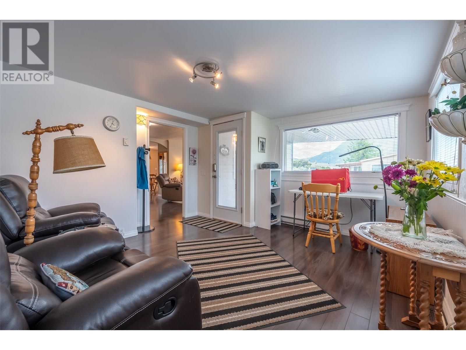 308 321 YORKTON Avenue, Penticton
