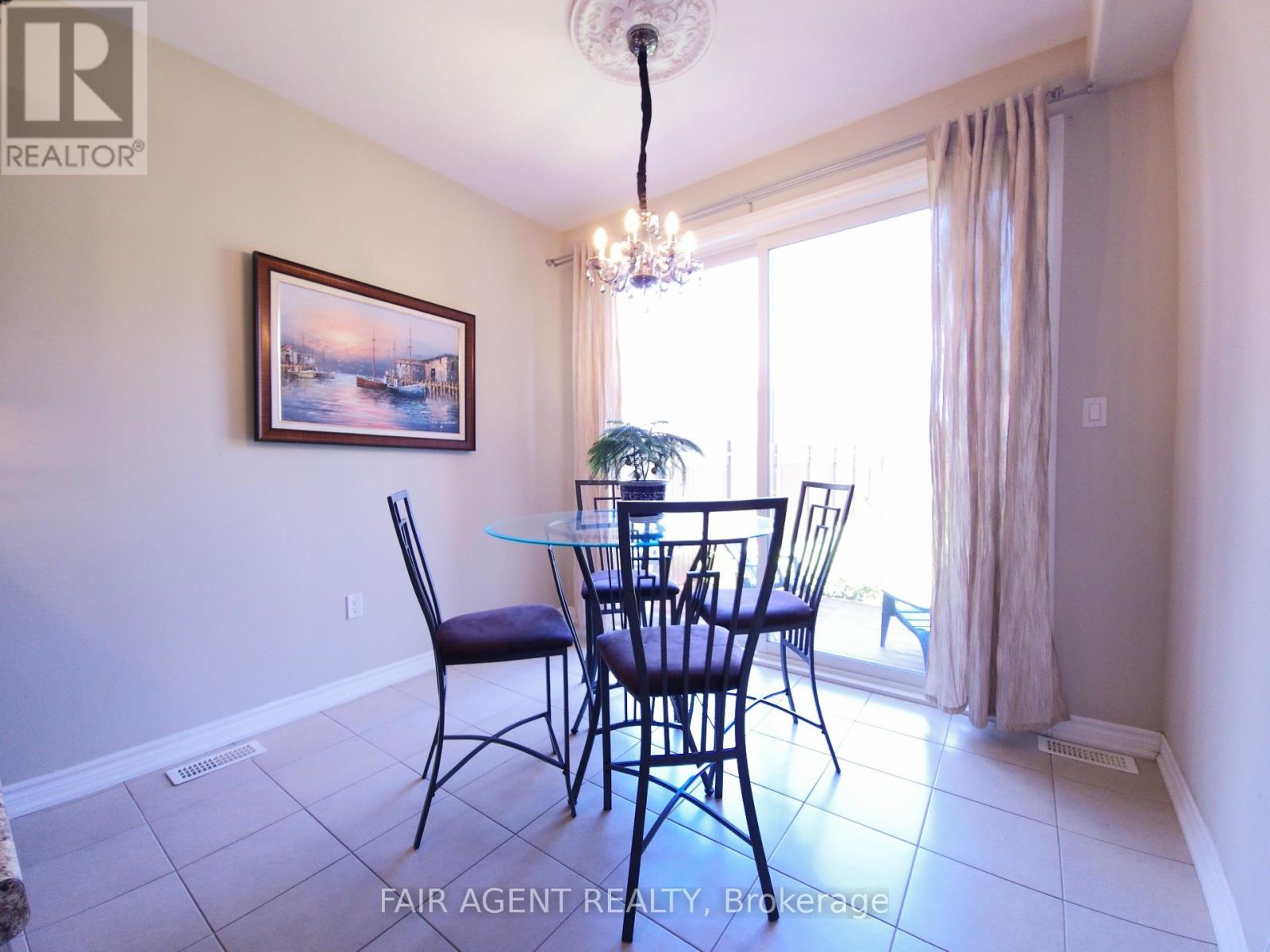 Photo 21 of 60 Holt Drive, New Tecumseth ON