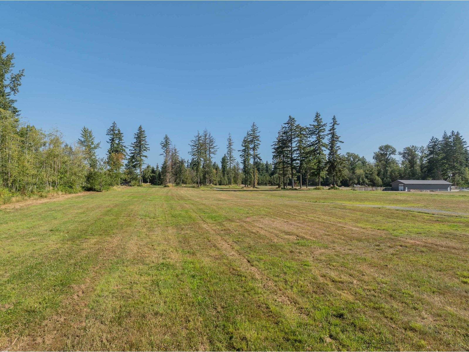 Photo 3 of 22714 26 Avenue, Langley BC