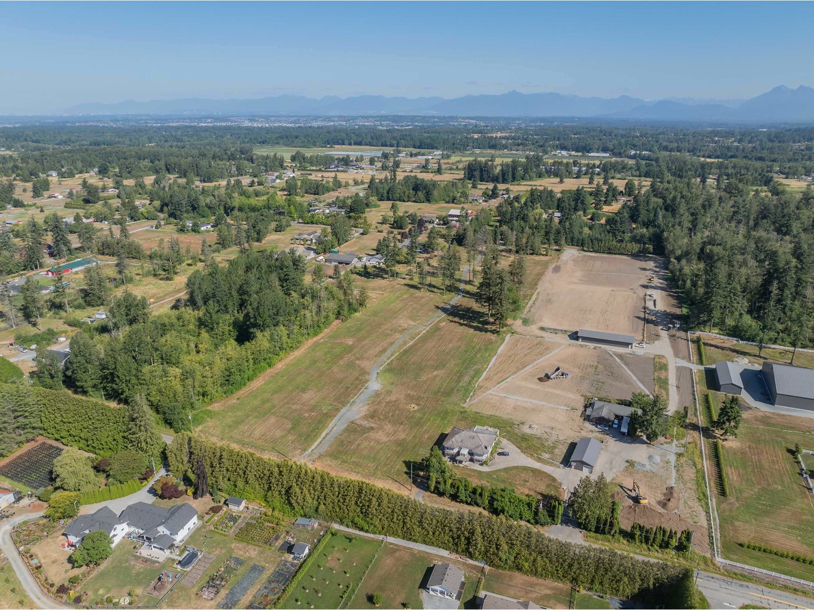 Photo 8 of 22714 26 Avenue, Langley BC