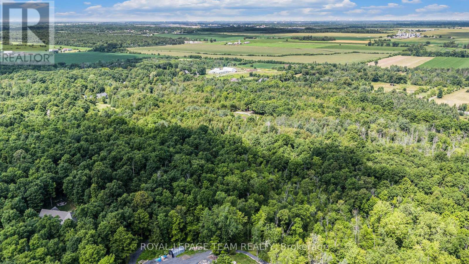 Photo 4 of 8014 Parkway Road, Ottawa ON