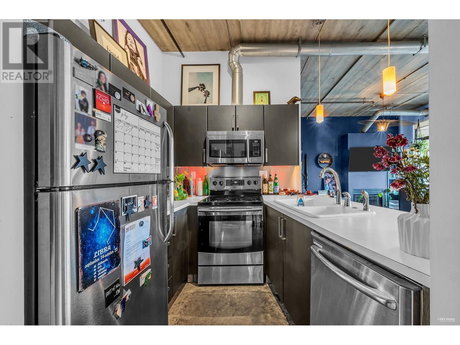 Photo 12 of 404 28 Powell Street, Vancouver BC