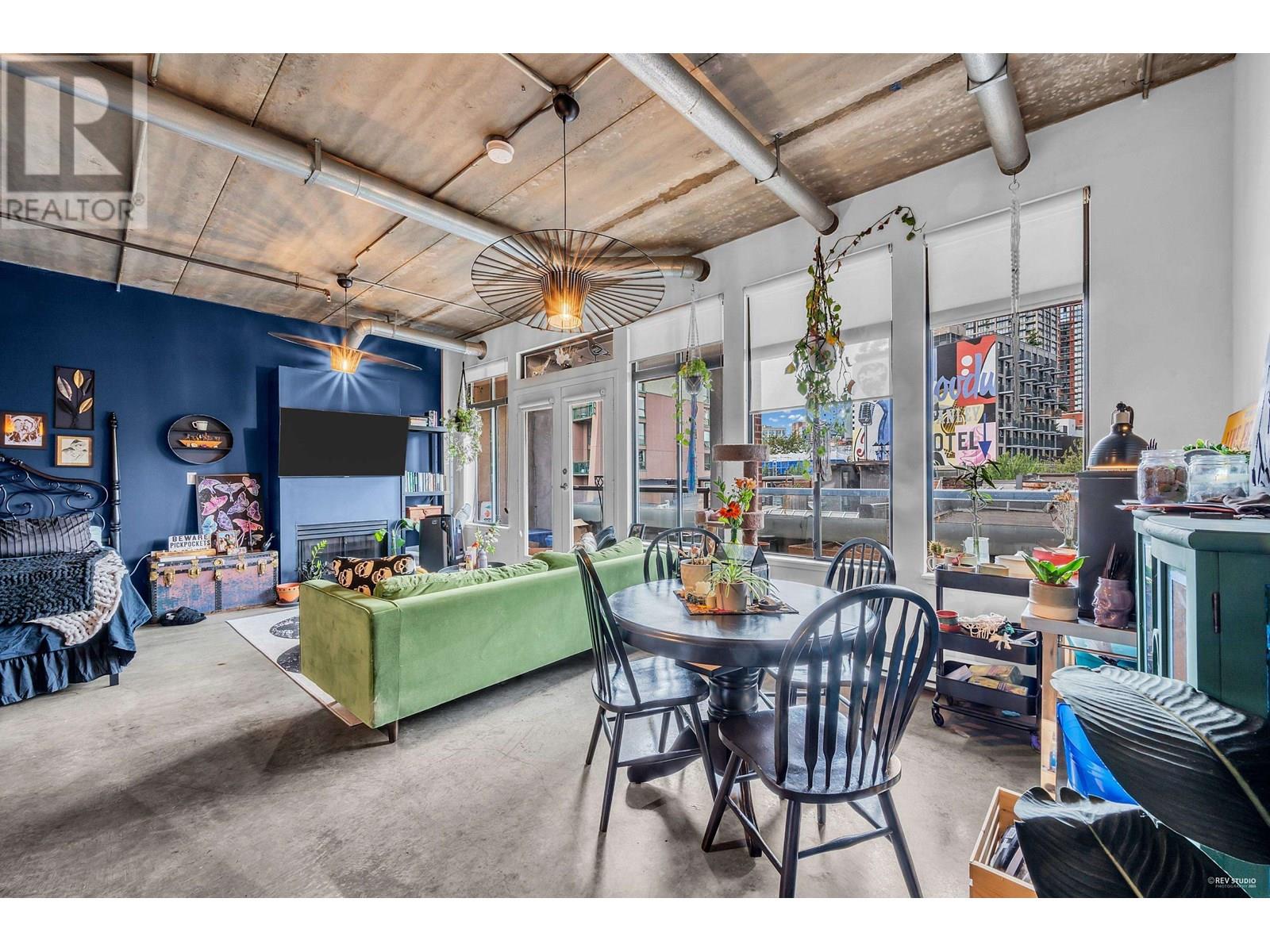 Photo 2 of 404 28 Powell Street, Vancouver BC