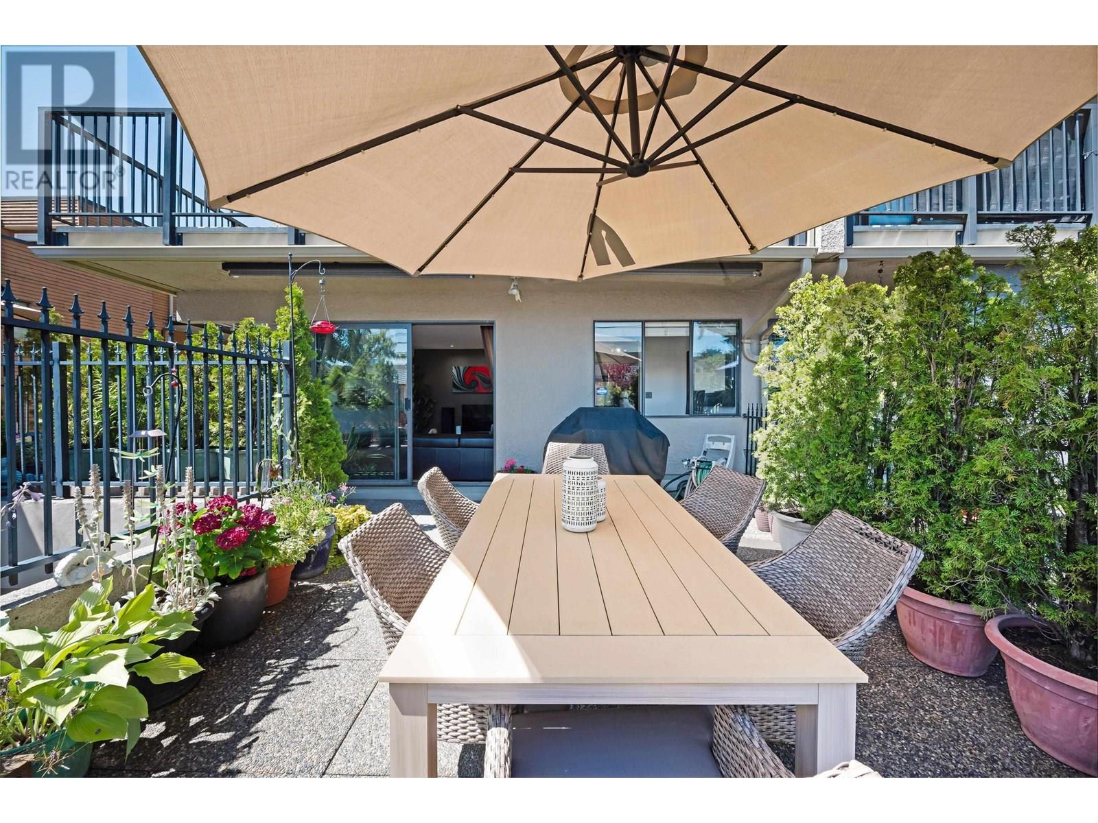 Photo 2 of 102 803 Queens Avenue, New Westminster BC