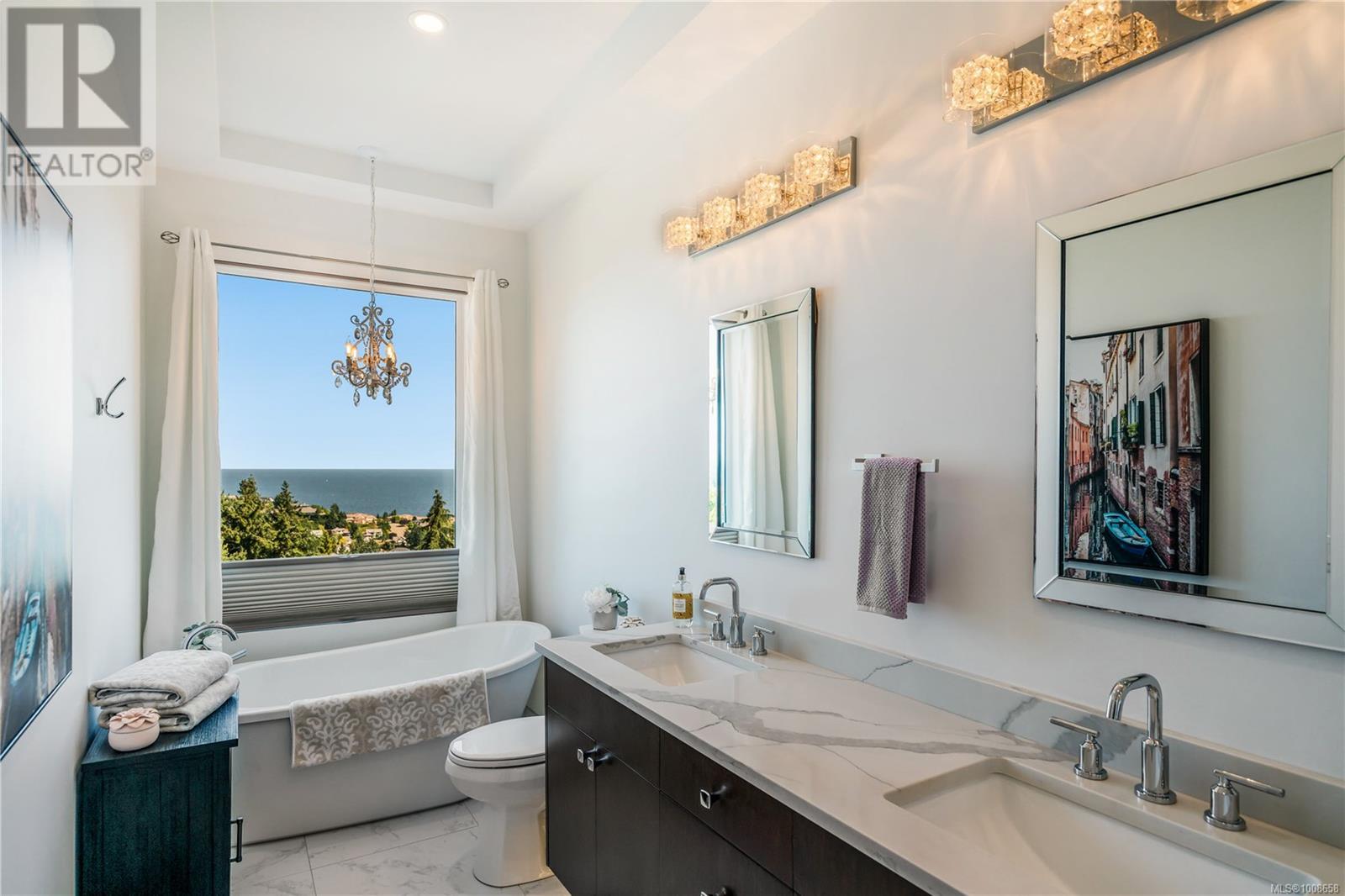 Photo 12 of 4724 Horizon Dr, Nanaimo BC