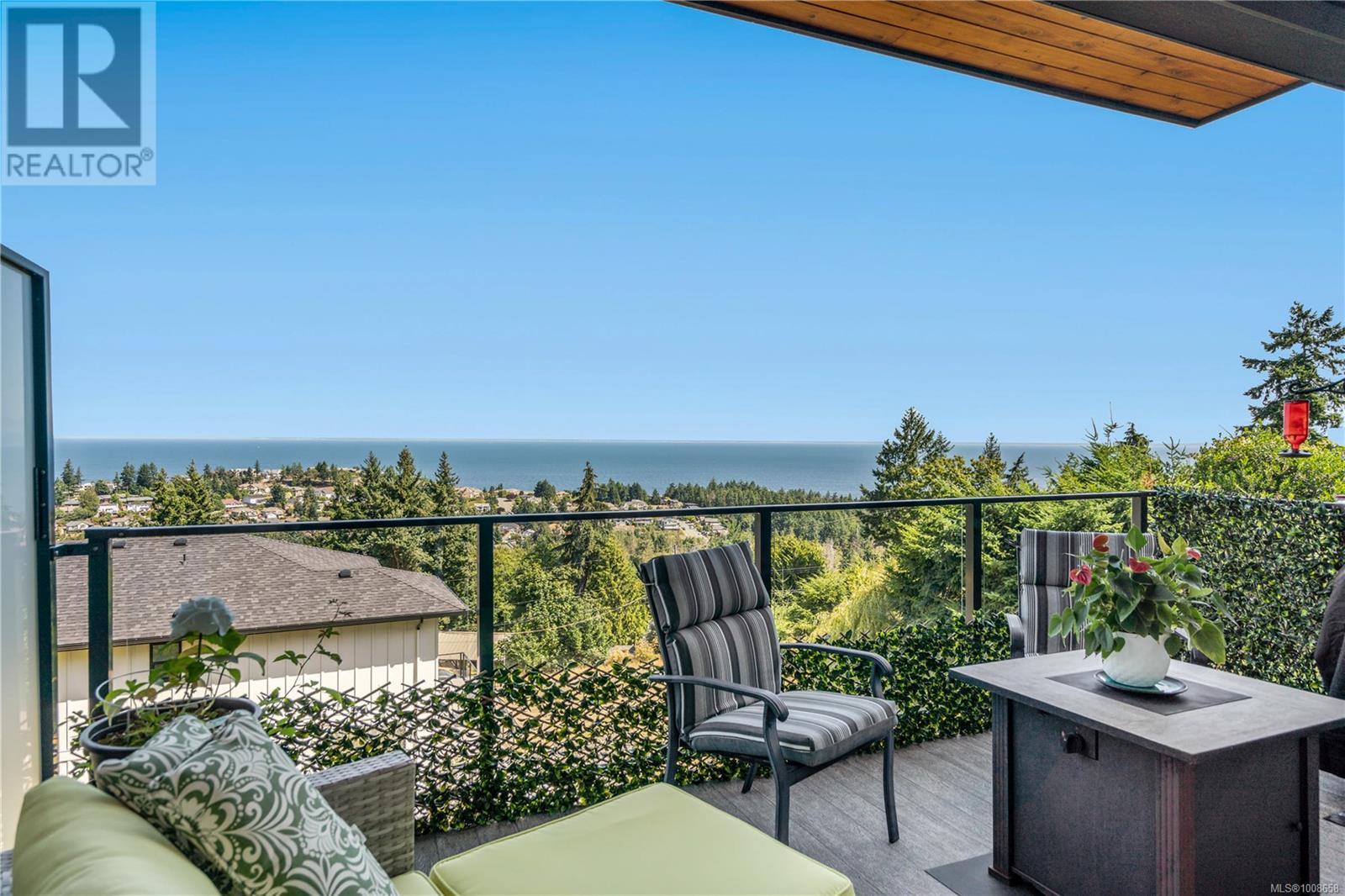 Photo 7 of 4724 Horizon Dr, Nanaimo BC