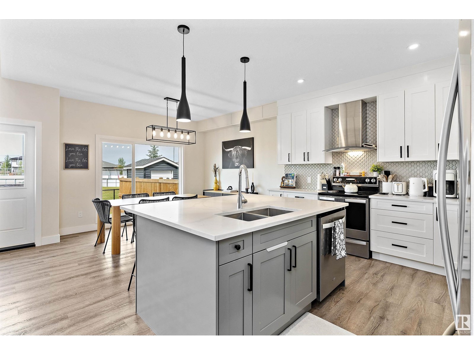 Photo 7 of 1028 Berg Pl, Leduc AB