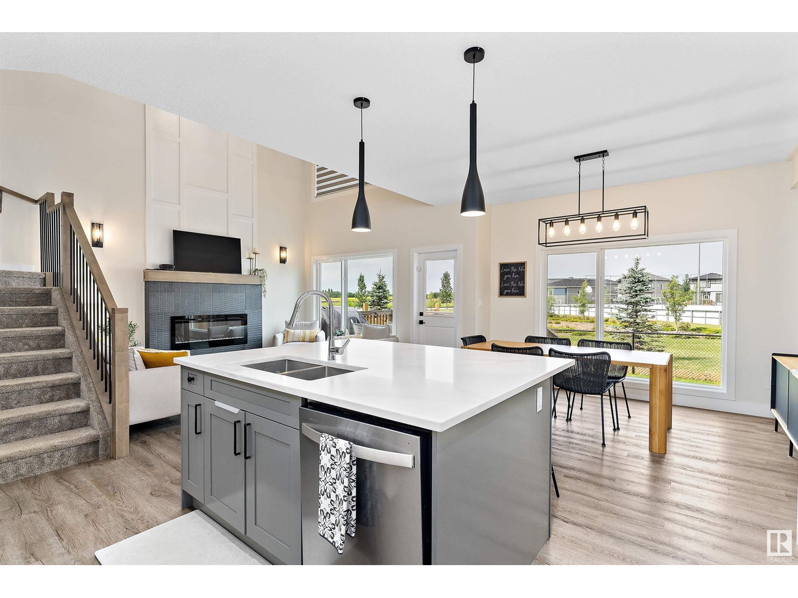 Photo 52 of 1028 Berg Pl, Leduc AB