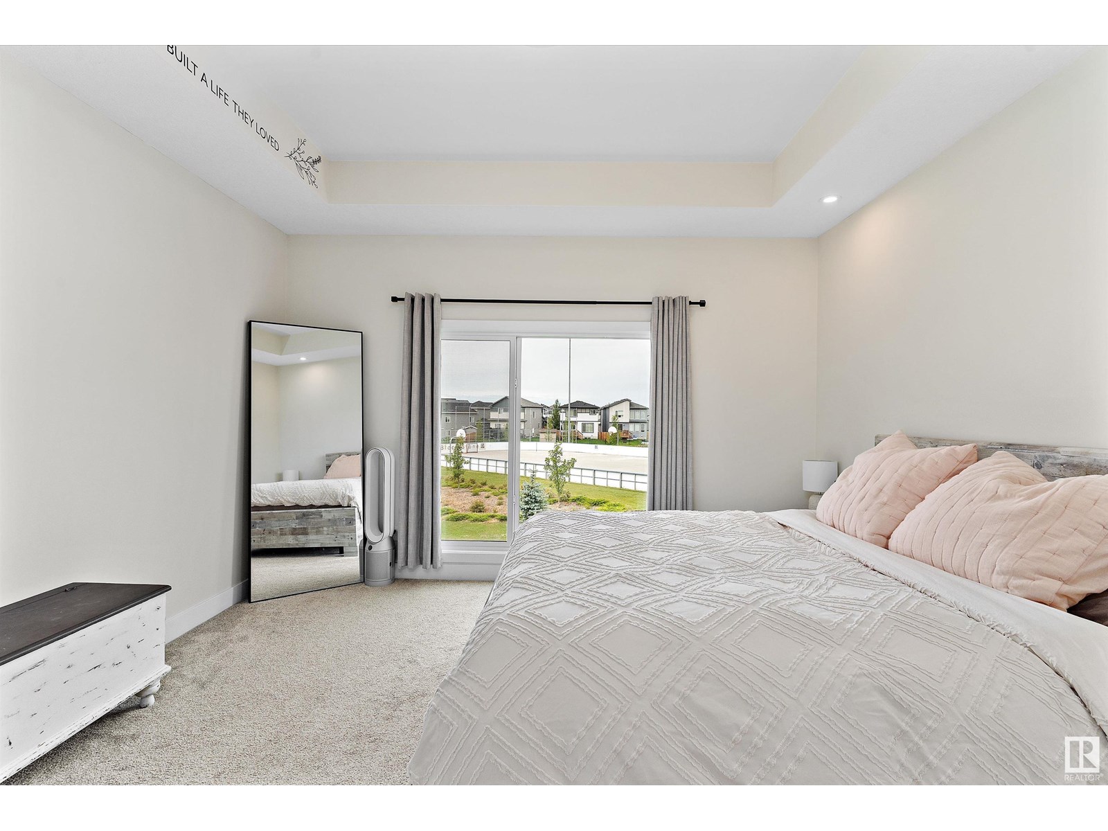 Photo 45 of 1028 Berg Pl, Leduc AB