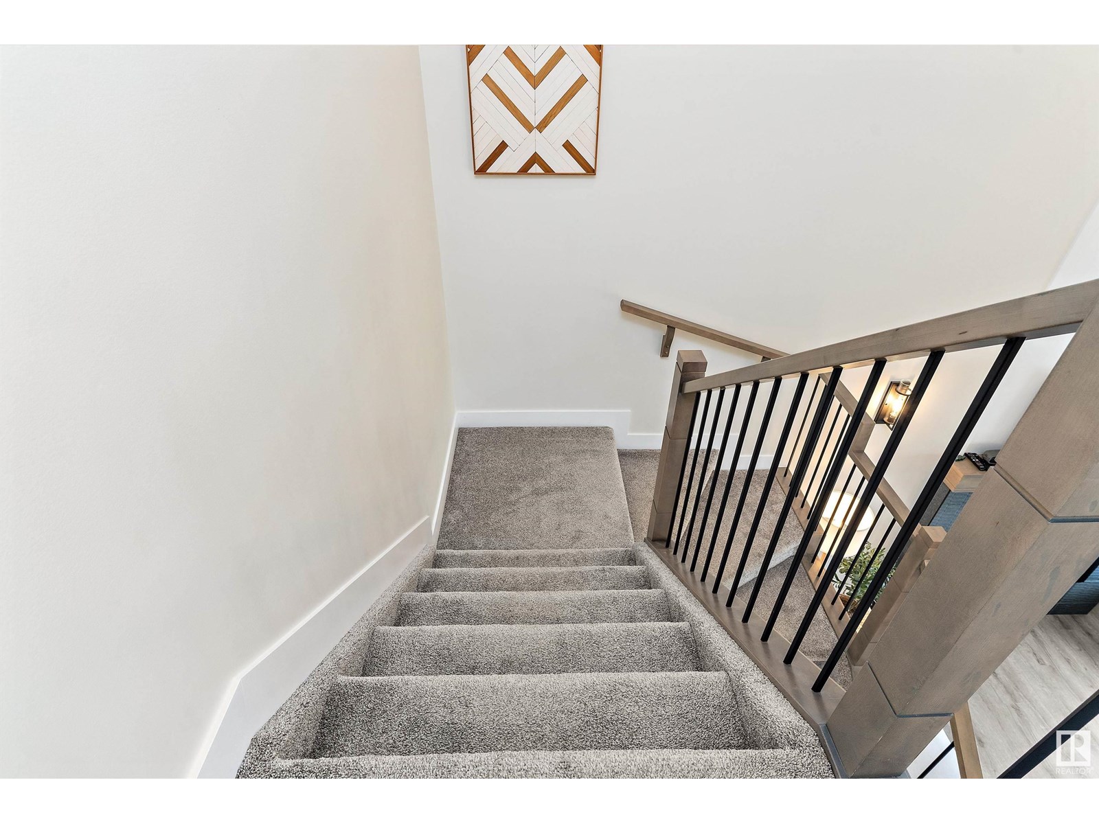 Photo 38 of 1028 Berg Pl, Leduc AB