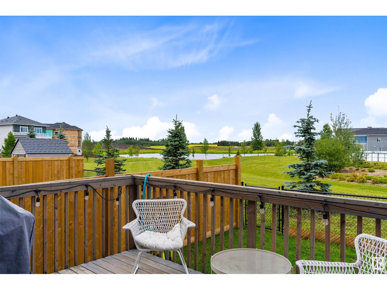 Photo 47 of 1028 Berg Pl, Leduc AB