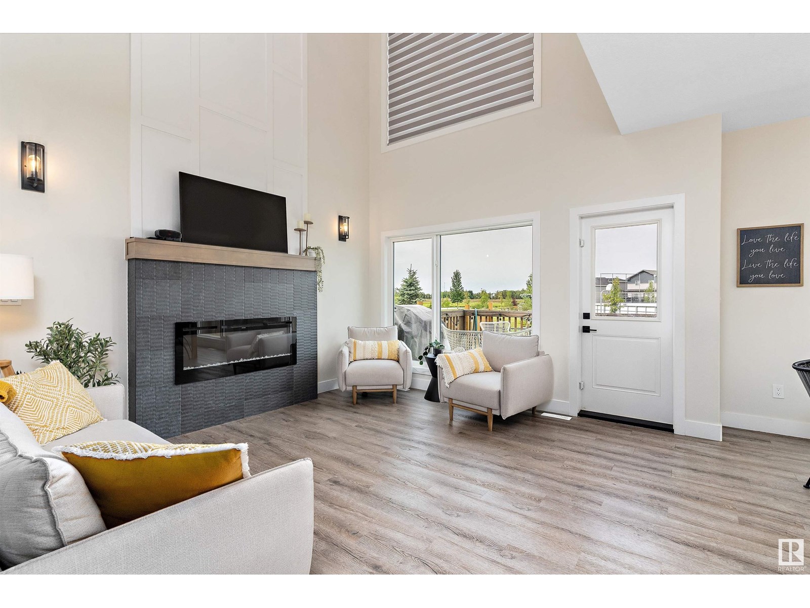 Photo 13 of 1028 Berg Pl, Leduc AB