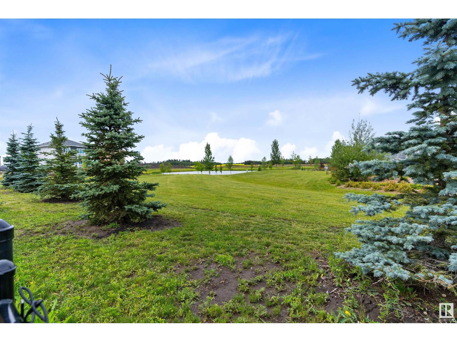 Photo 35 of 1028 Berg Pl, Leduc AB
