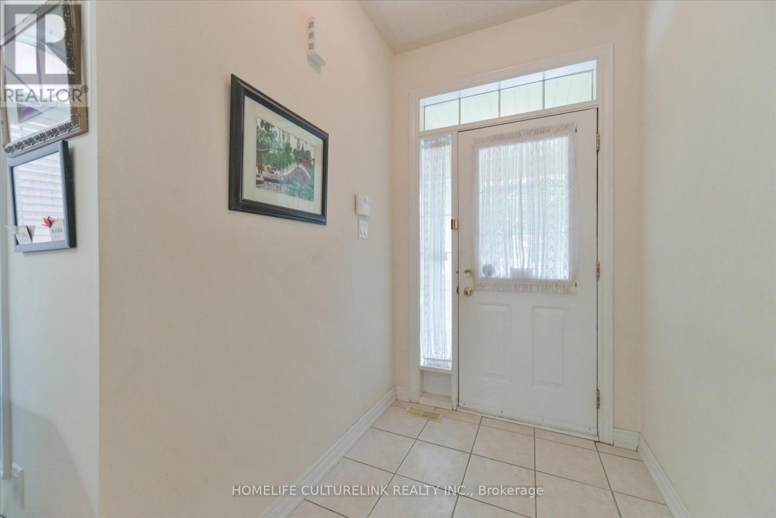 Photo 30 of 208 Cabernet Road, Vaughan ON