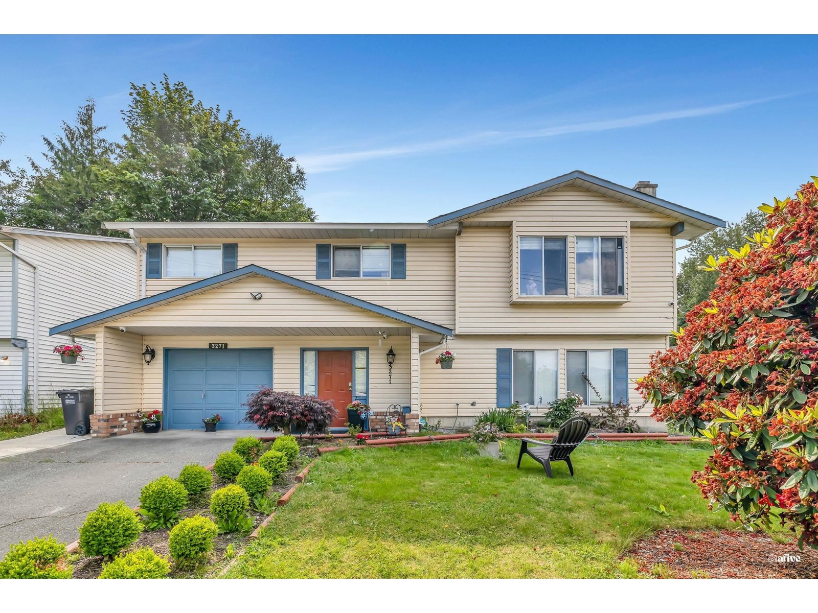 Photo 1 of 3271 Horn Street, Abbotsford BC