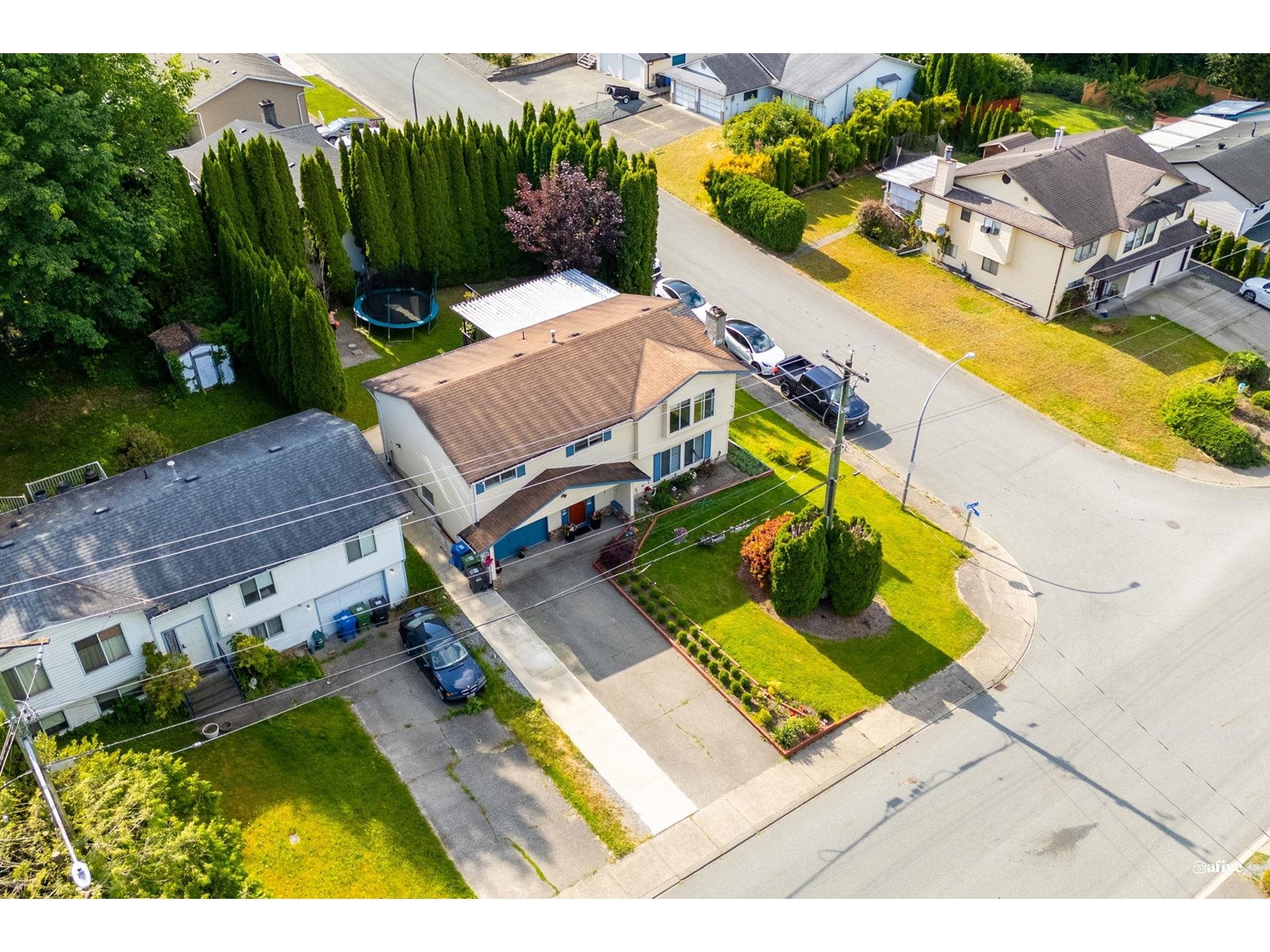 Photo 4 of 3271 Horn Street, Abbotsford BC