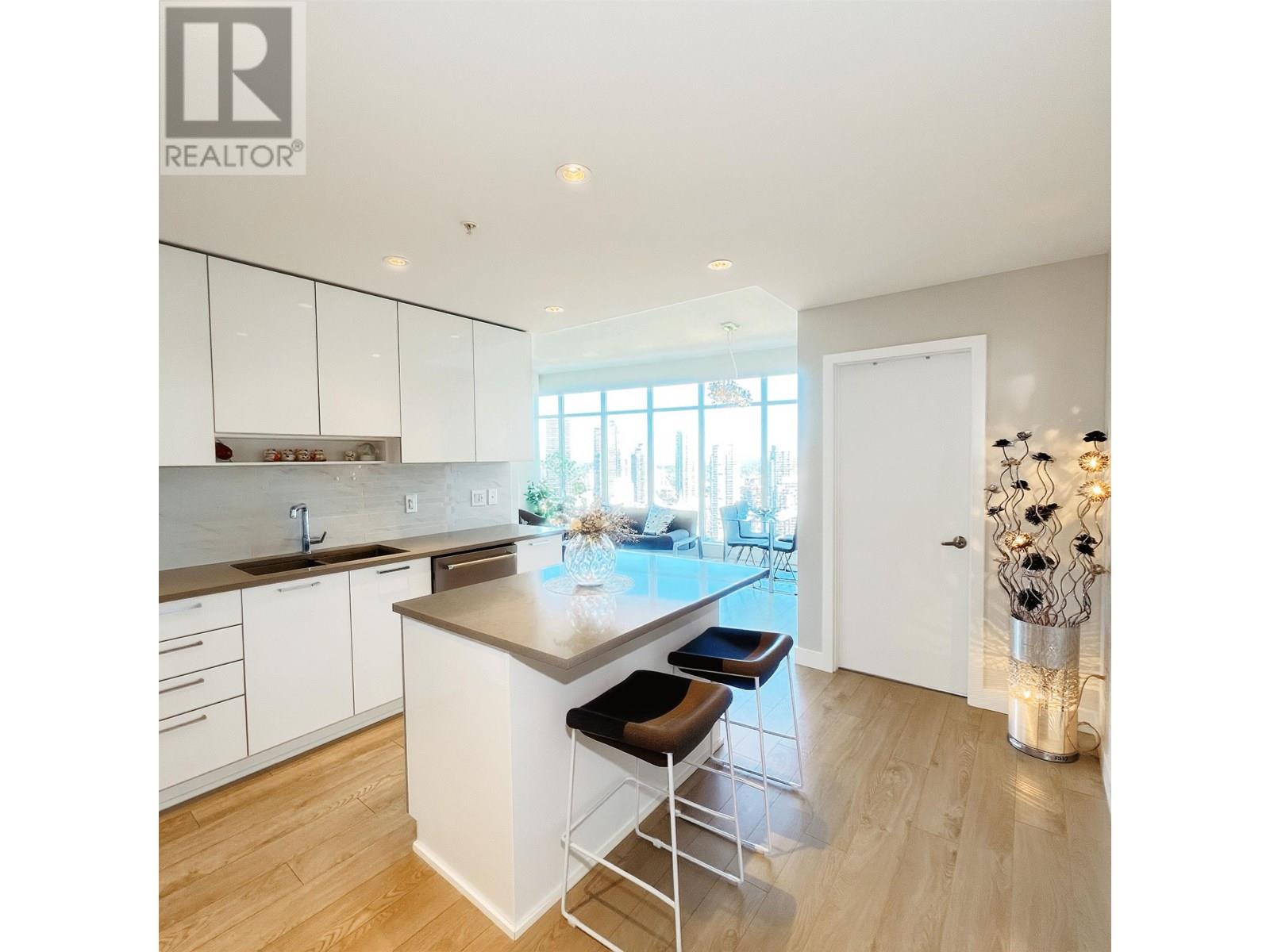 Photo 7 of 4110 1788 Gilmore Avenue, Burnaby BC