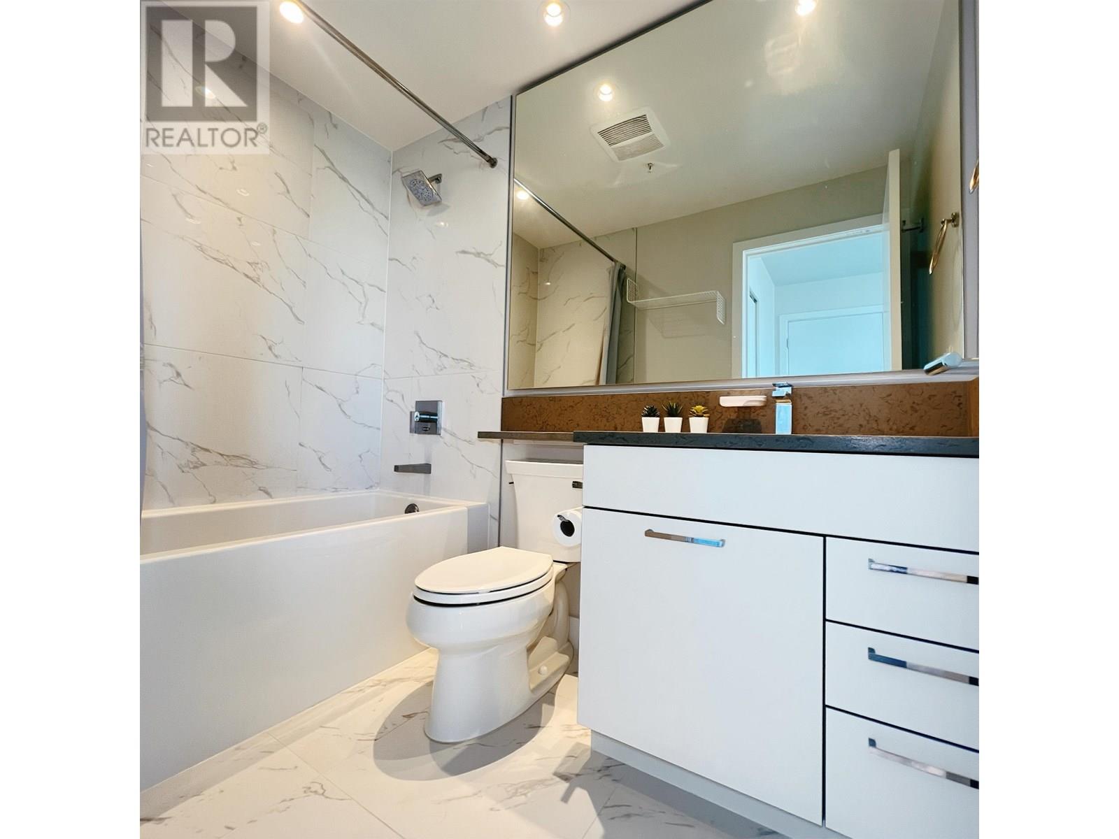 Photo 10 of 4110 1788 Gilmore Avenue, Burnaby BC