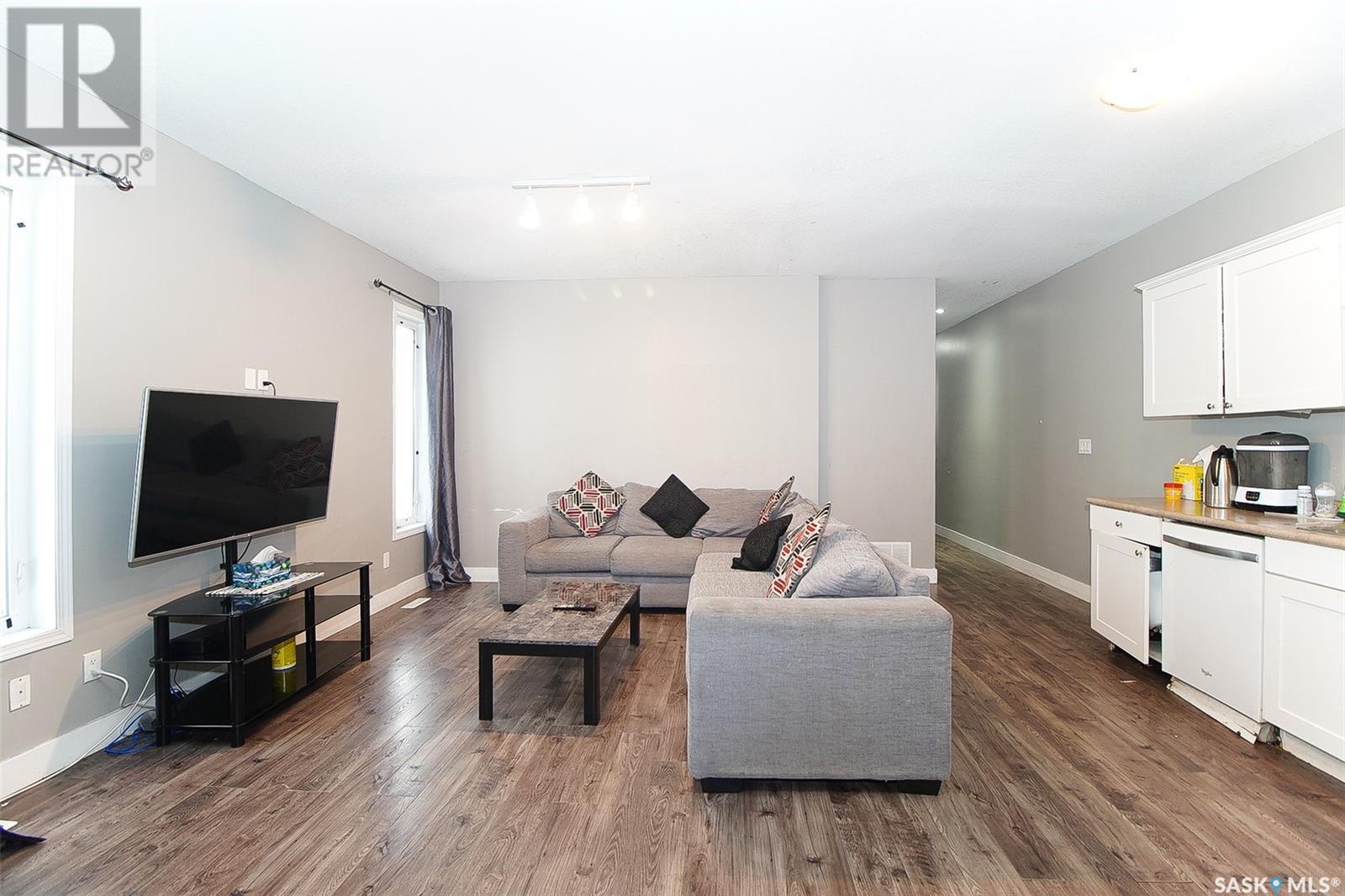 Photo 13 of 1352 Angus Street, Regina SK