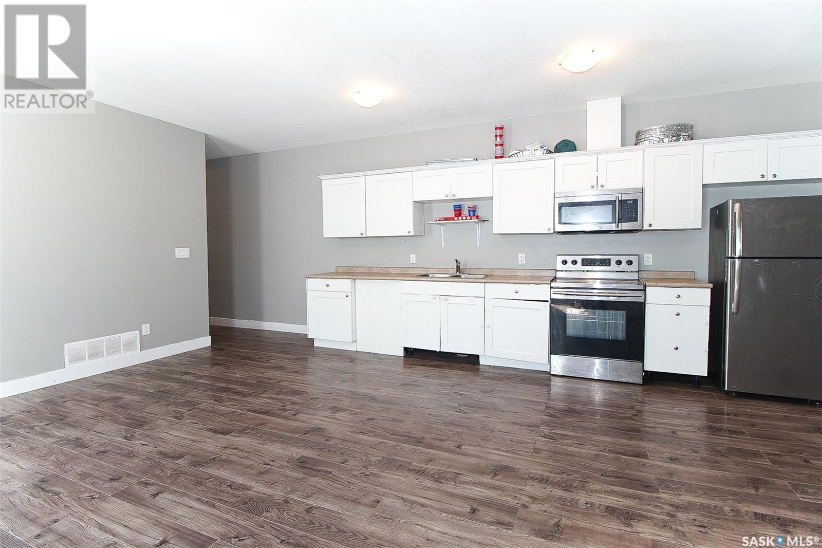 Photo 36 of 1352 Angus Street, Regina SK