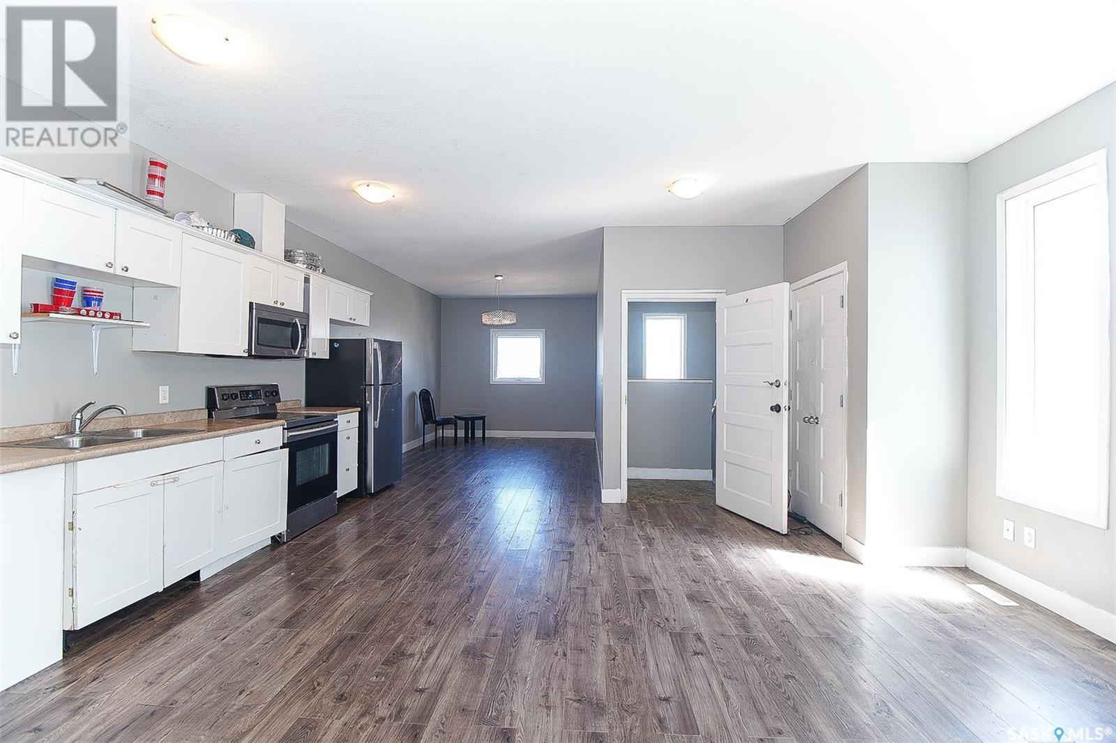 Photo 4 of 1352 Angus Street, Regina SK