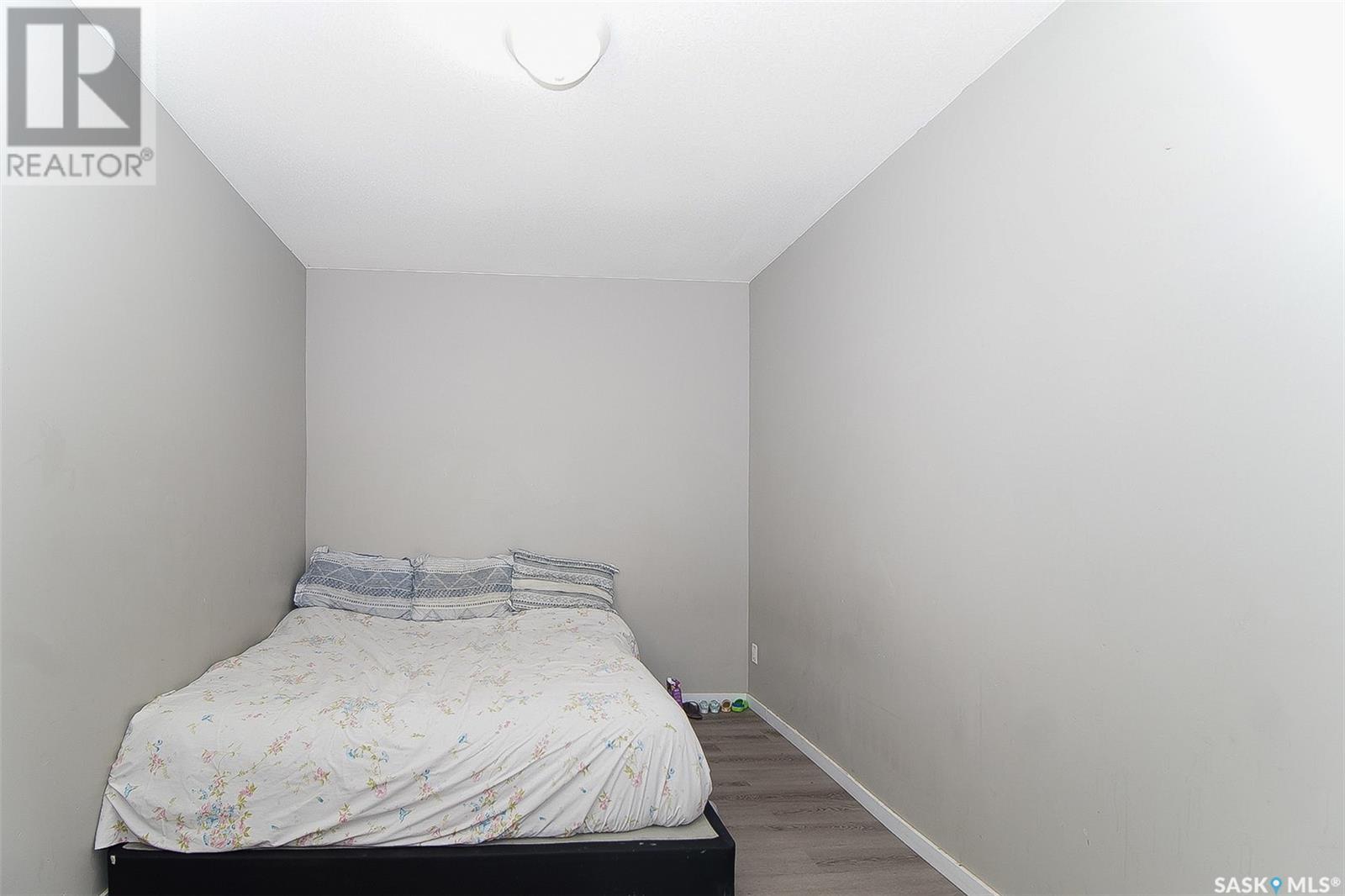 Photo 10 of 1352 Angus Street, Regina SK