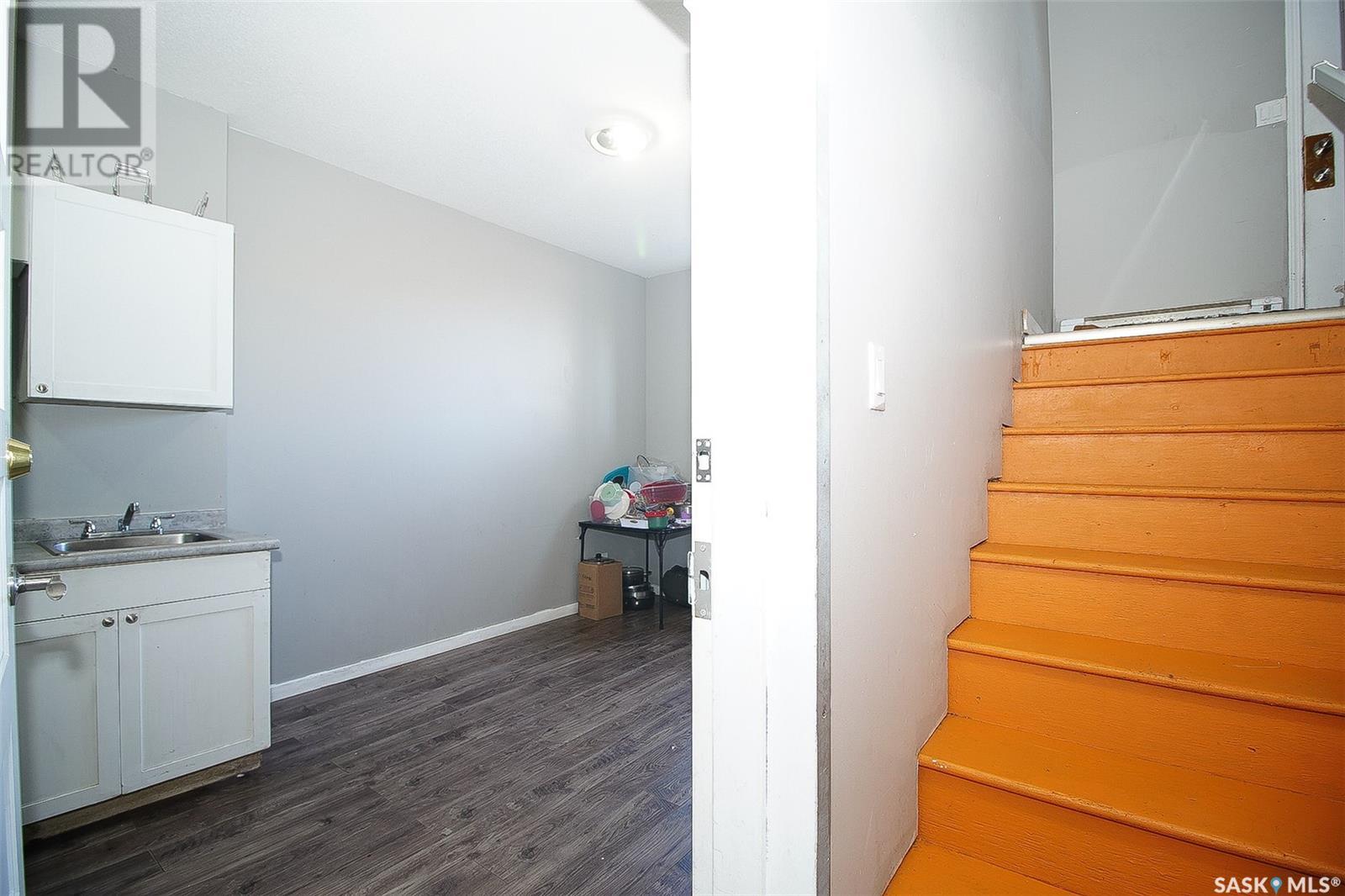 Photo 33 of 1352 Angus Street, Regina SK