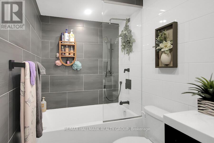 Photo 27 of 2201 1081 Ambleside Avenue, Ottawa ON