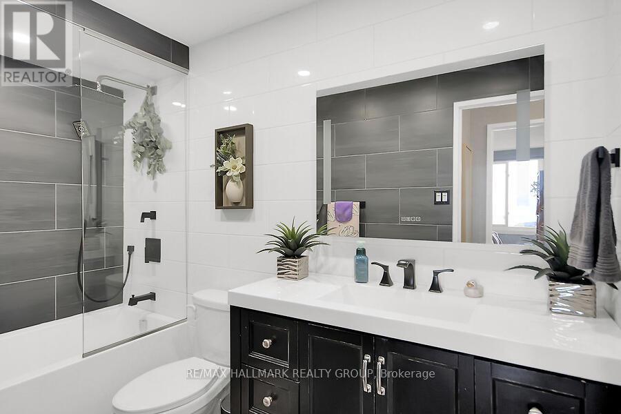Photo 2 of 2201 1081 Ambleside Avenue, Ottawa ON