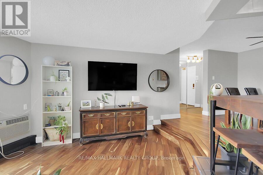 Photo 11 of 2201 1081 Ambleside Avenue, Ottawa ON