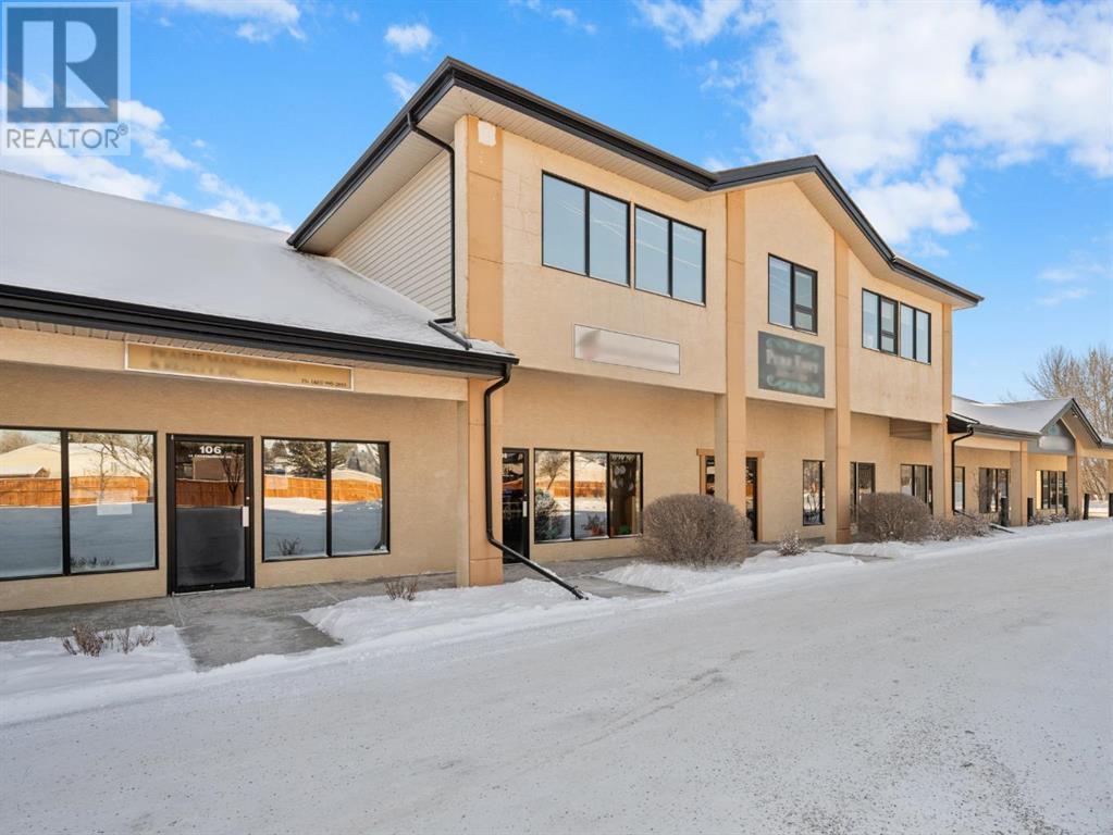 Photo 2 of 200 14 Crystalridge Drive, Okotoks AB