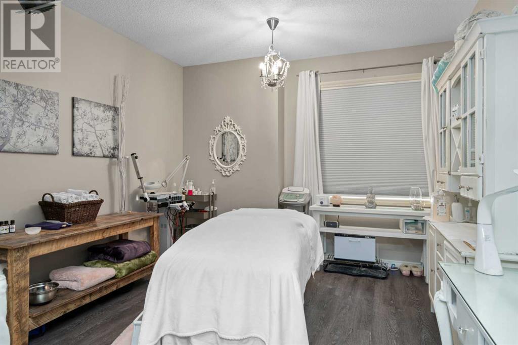 Photo 11 of 200 14 Crystalridge Drive, Okotoks AB
