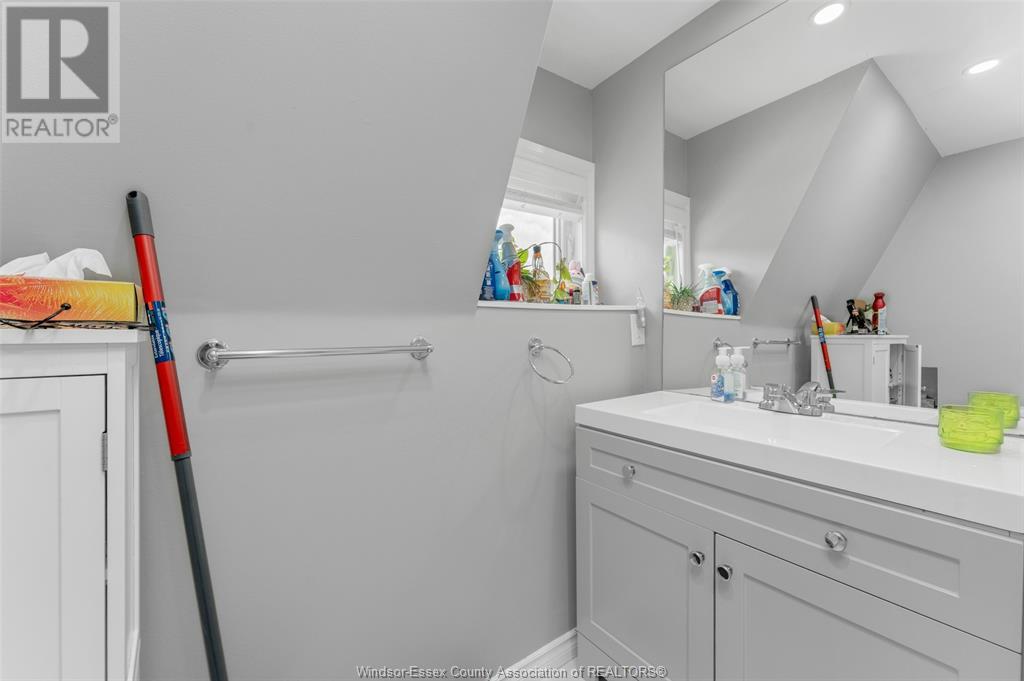 Photo 27 of 1161 1163 Walker Rd, Windsor ON