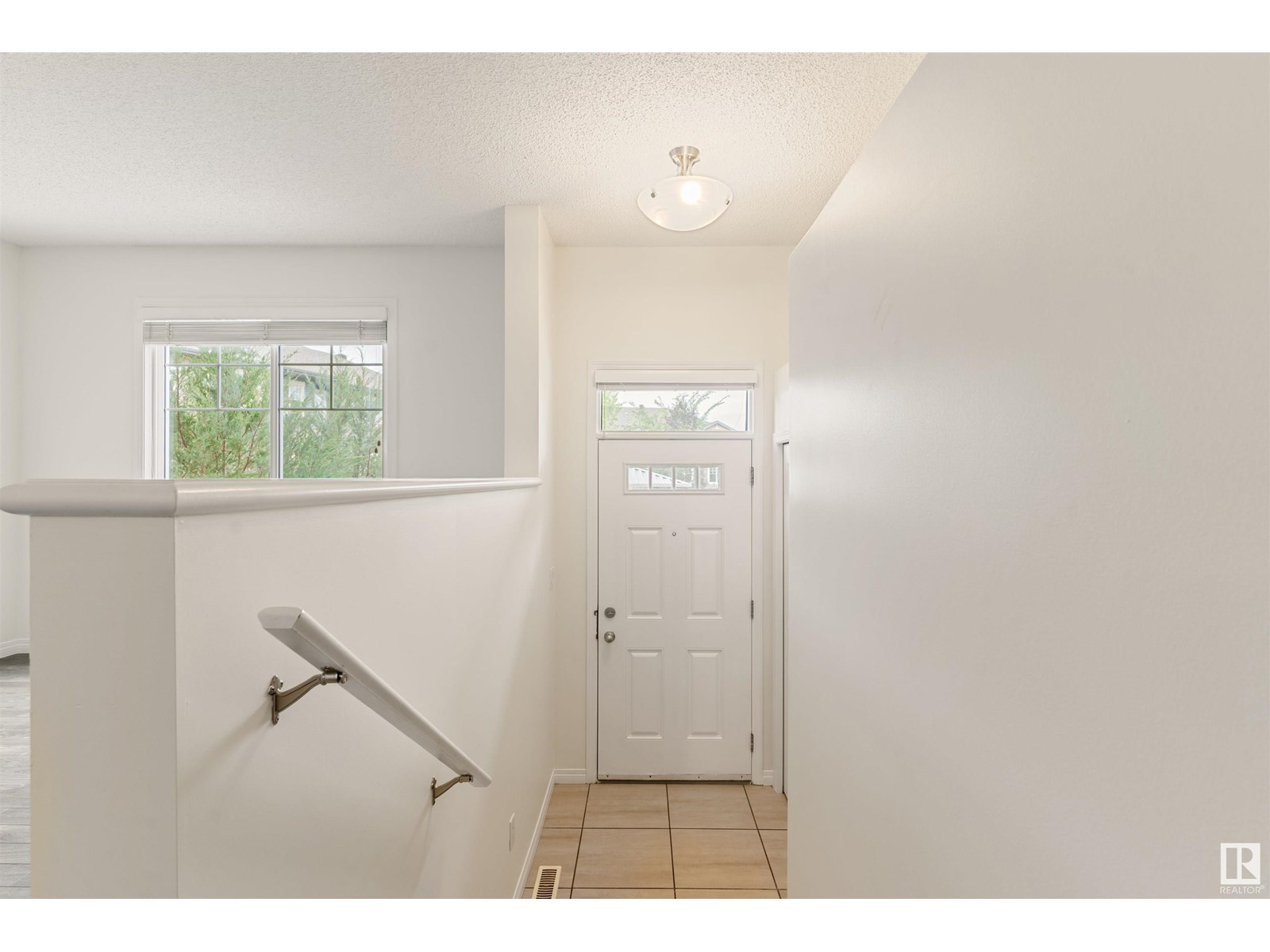 Photo 2 of 52 1030 Chappelle Bv Sw, Edmonton AB