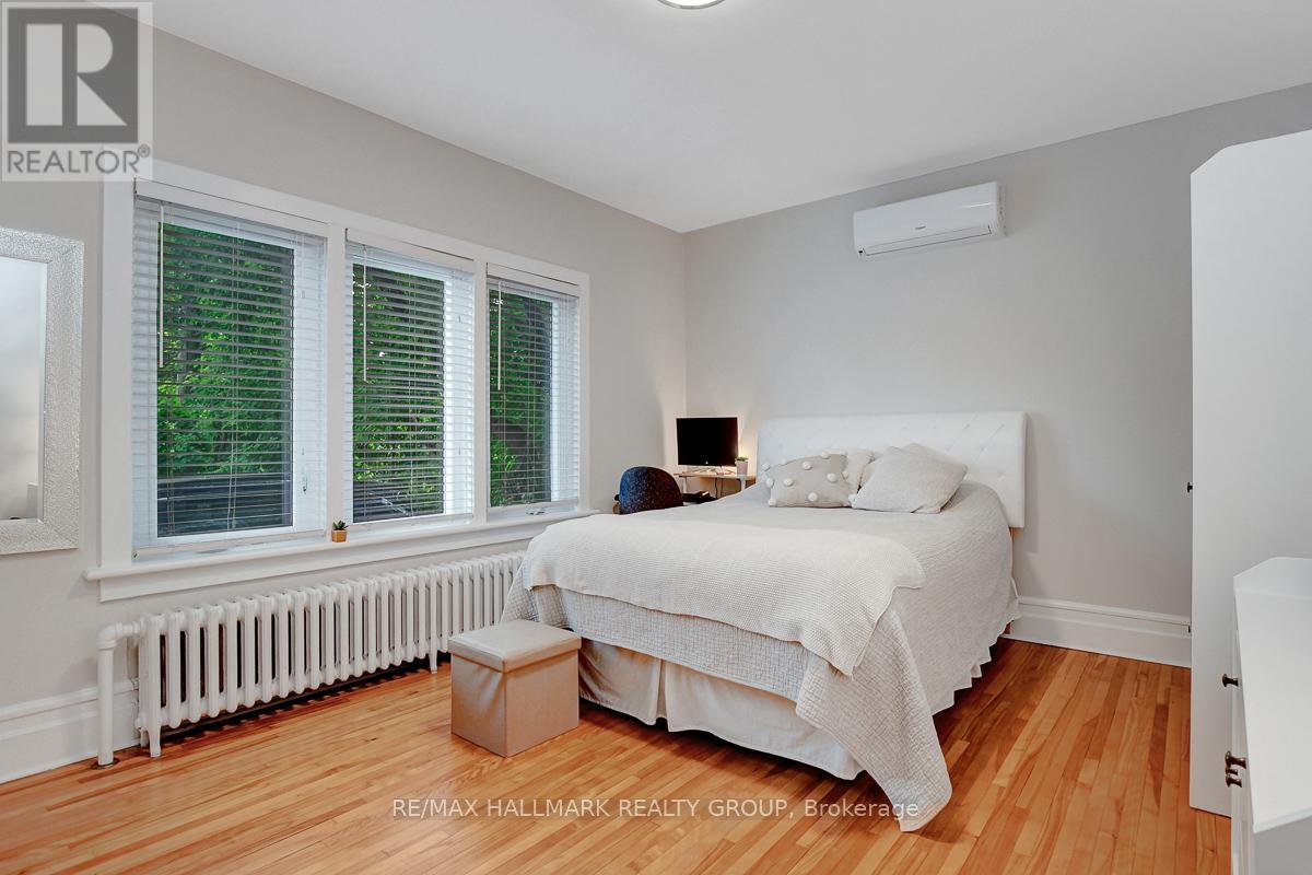 Photo 3 of 120 Strathcona Avenue, Ottawa ON