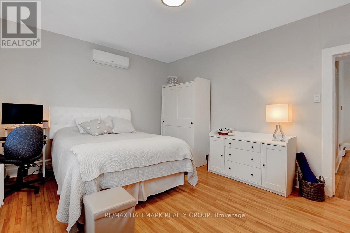 Photo 33 of 120 Strathcona Avenue, Ottawa ON