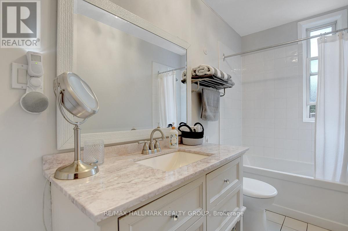 Photo 32 of 120 Strathcona Avenue, Ottawa ON